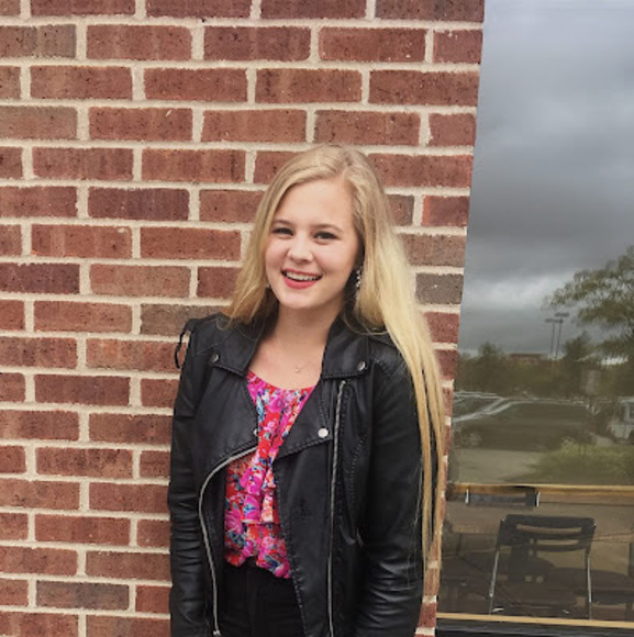 Meet your Posher, Mariah - Picture 1 of 1